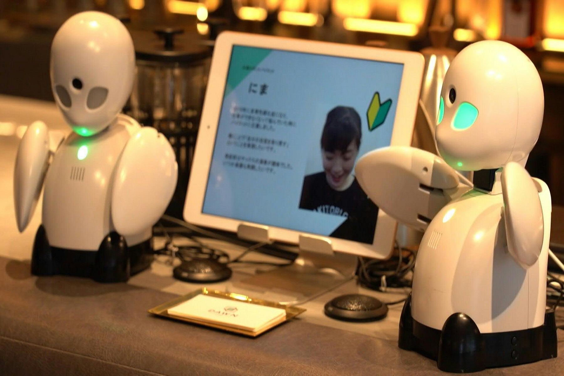 Ρομπότ καφέ Τόκιο: Προσφέρει νέα προοπτική για την ένταξη ατόμων με αναπηρία