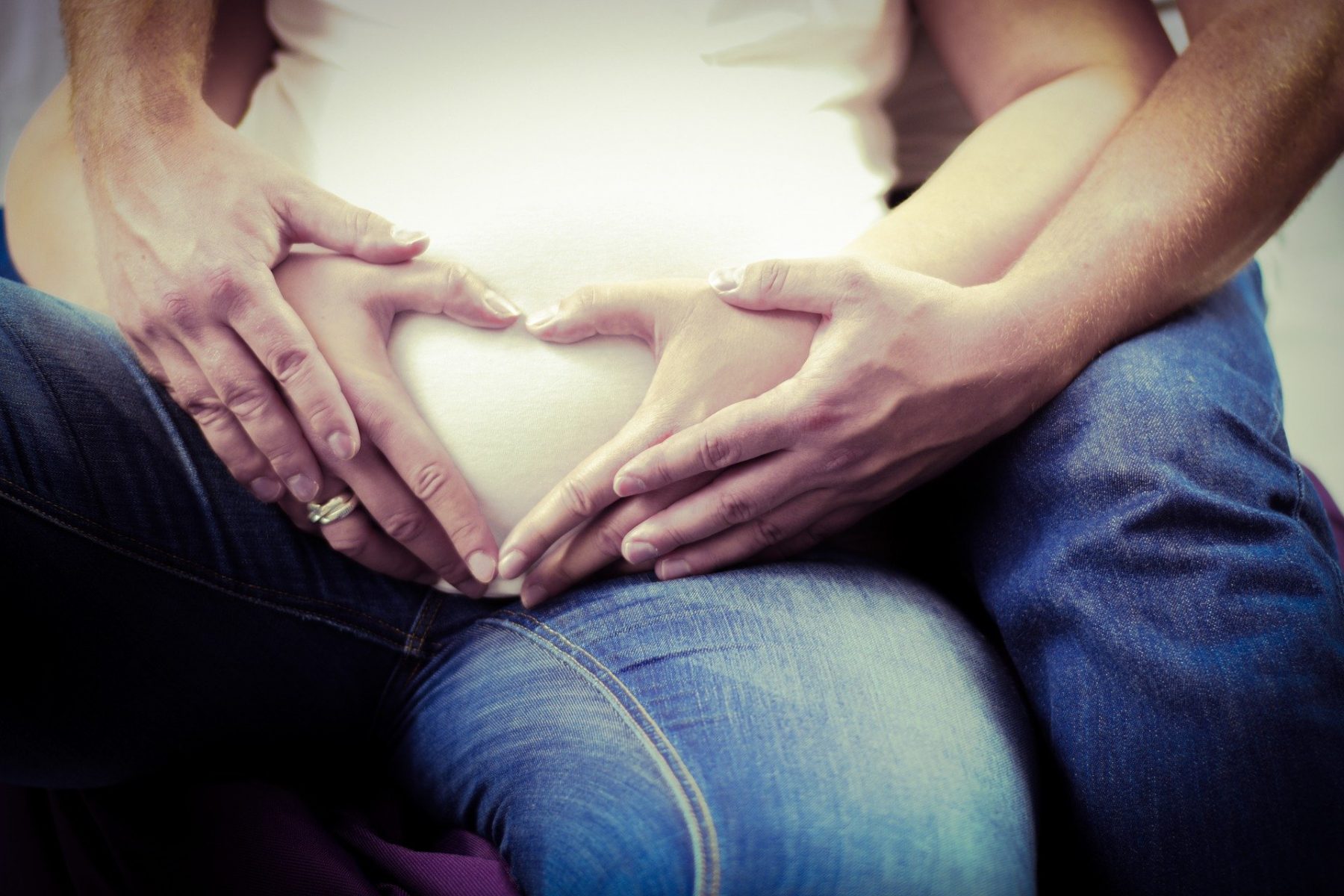 Γέννα εκτός νοσοκομείου: Αυξάνονται οι γεννήσεις εκτός νοσοκομείου στην Καλιφόρνια