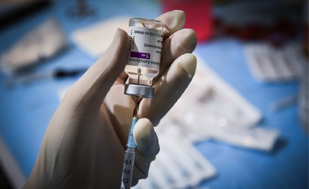 Γρίπη Covid-19: Ό,τι πρέπει να γνωρίζετε για το πότε θα πρέπει να εμβολιασθείτε