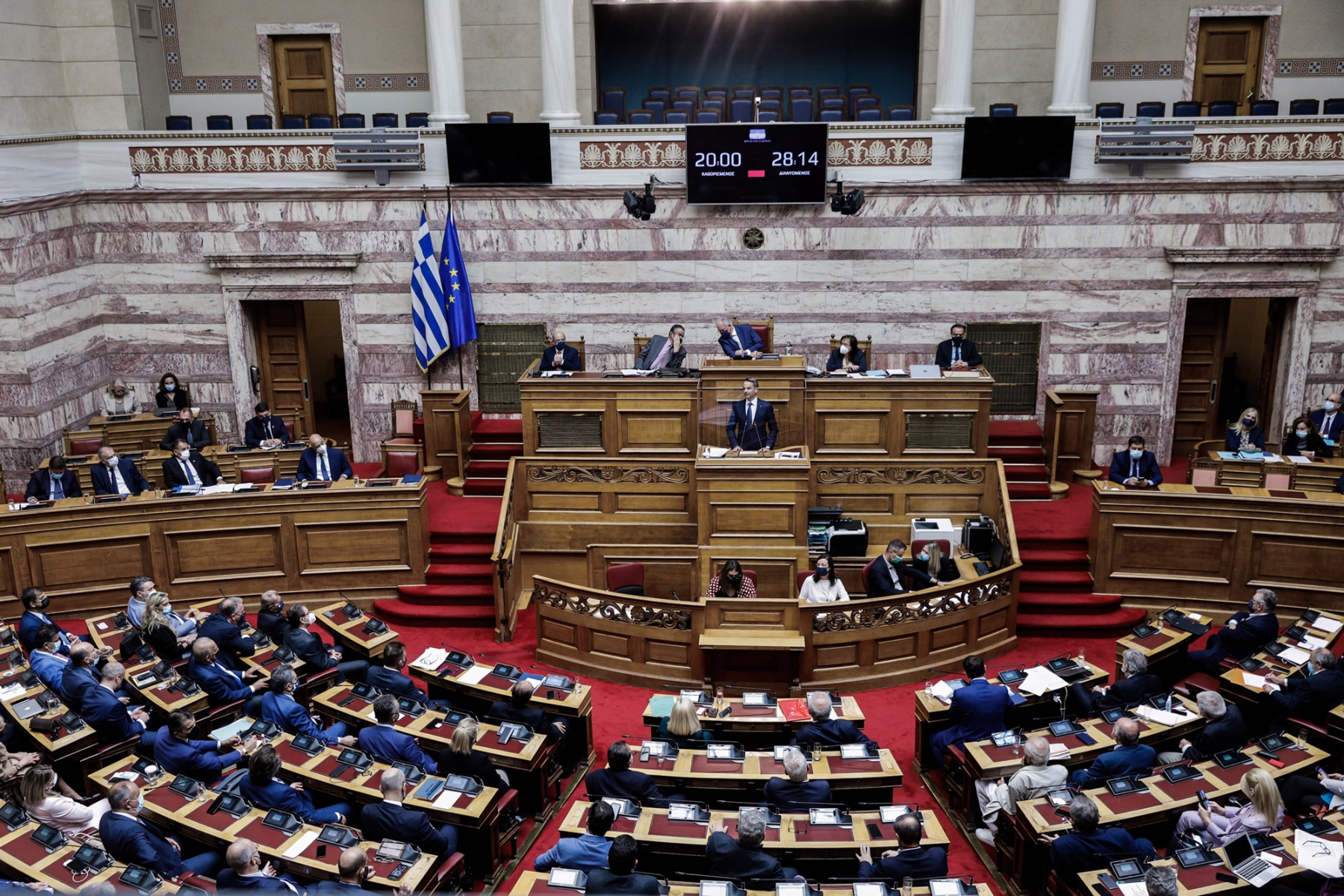 Βουλή πανδημία: Κόντρα ανάμεσα σε κυβέρνηση και αντιπολίτευση με Μητσοτάκη και Τσίπρα να διασταυρώνουν τα ξίφη τους