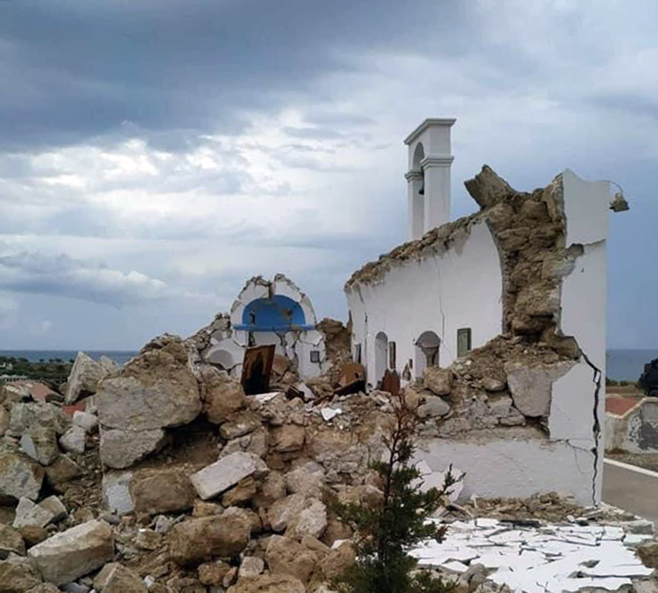 Σεισμός: Ισχυρή σεισμική δόνηση 6,3 Ρίχτερ ανοιχτά της Κρήτης – Κατέρρευσε εκκλησάκι [vid]