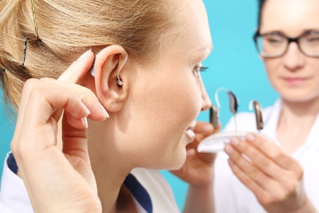 ΗΠΑ FDA: Εκδίδει πρόταση για τη δημιουργία νέας κατηγορίας ακουστικών βαρηκοΐας χωρίς ιατρική συνταγή