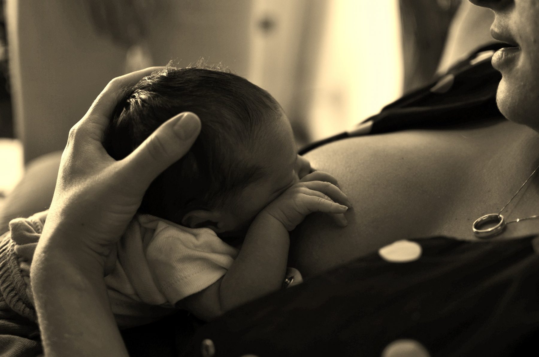 Θηλασμός γνωστική λειτουργία: Ο θηλασμός μπορεί να βοηθήσει τη μητέρα στην πρόληψη της γνωστικής έκπτωσης