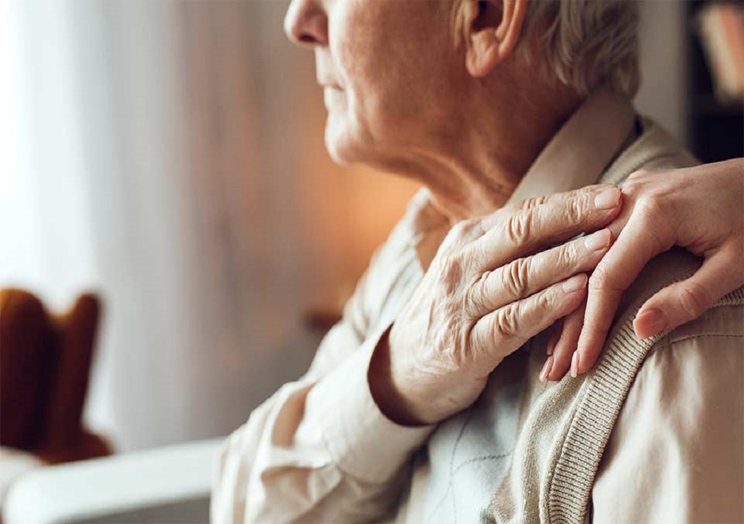 Διαχείριση Αλτσχάιμερ: Αντιμετώπιση όταν ένα αγαπημένο πρόσωπο διαγνωστεί με τη νόσο