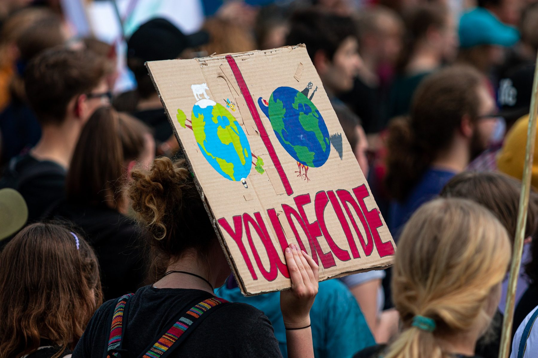Κλιματική αλλαγή νέοι: Συντετριμμένοι, λυπημένοι, ένοχοι νιώθουν οι νέοι για το κλίμα