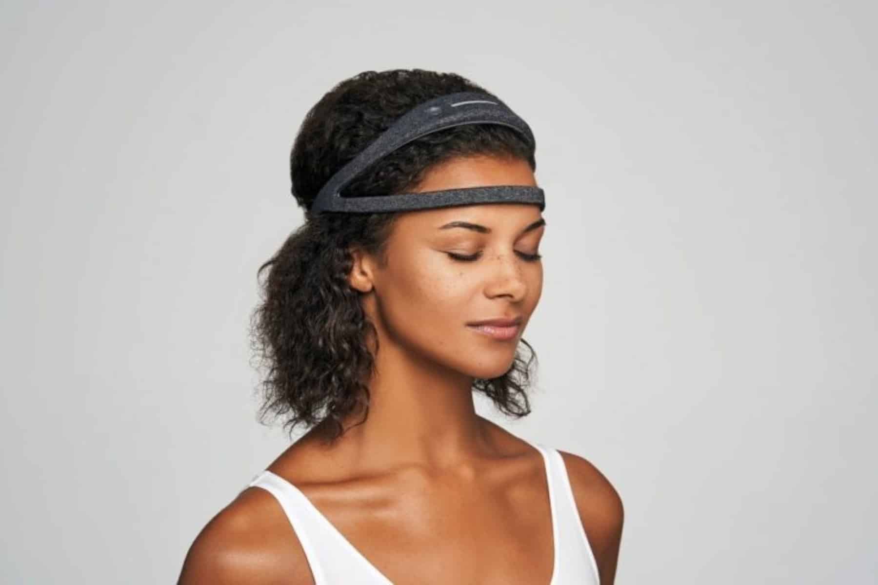 Smart headbands: Μια συσκευή νευροανάδρασης που προωθεί την ηρεμία