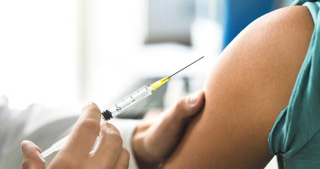 Ξεκινά από σήμερα η συνταγογράφηση του αντιγριπικού εμβολίου - Ποιοι πρέπει να το κάνουν
