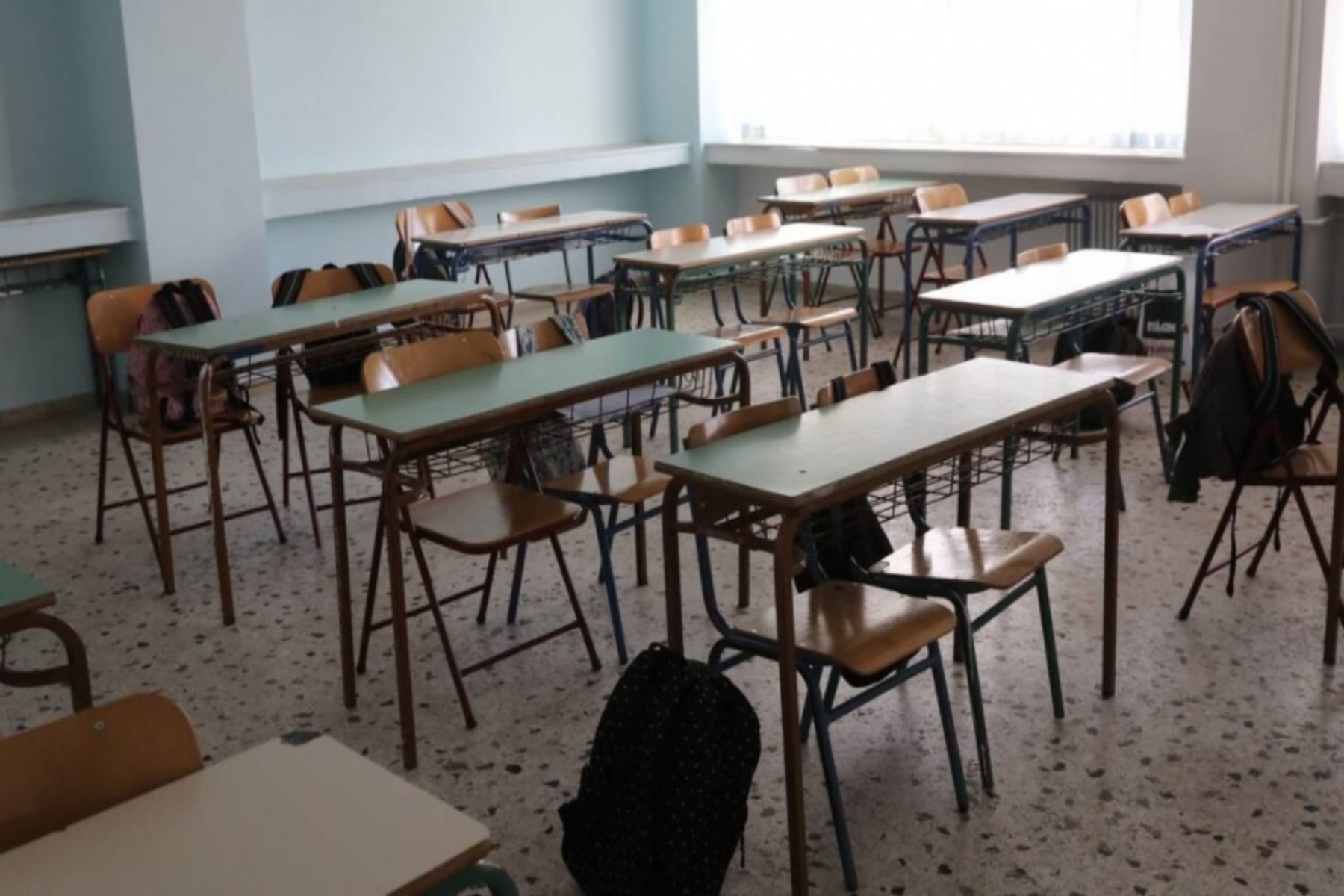 Κλείσιμο σχολείων: Η Κυβέρνηση διαψεύδει ενδεχόμενο lockdown και σενάρια για τηλεκπαίδευση