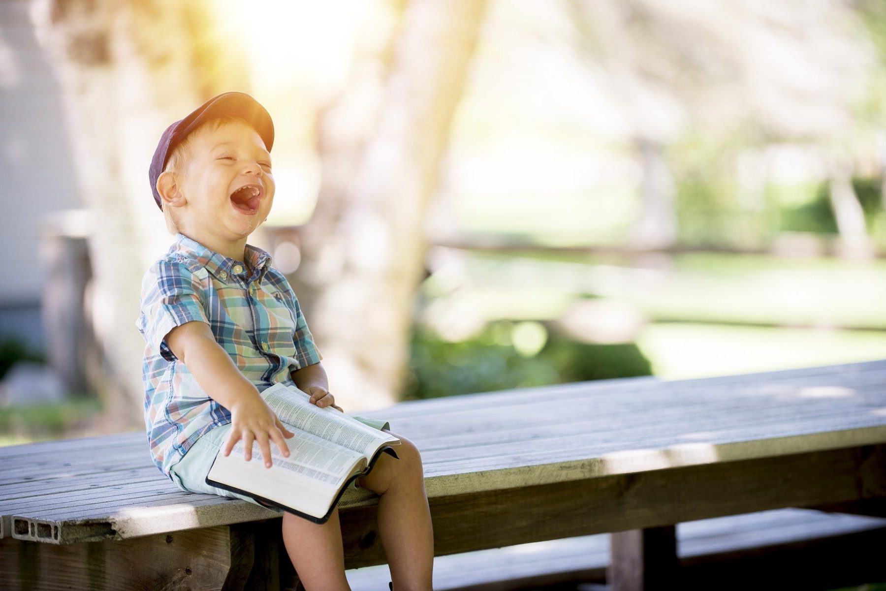 Γέλιο υγεία: 6 συμβουλές για να φέρετε περισσότερο γέλιο στη ζωή σας