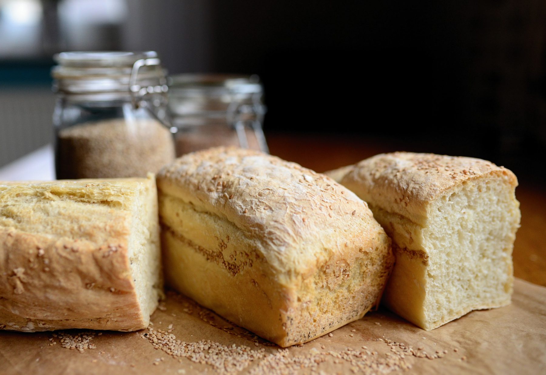 Ψωμί από γιαούρτι: Μια ανάλαφρη συνταγή για ψωμί με πρωτεΐνη και ασυναγώνιστη γεύση