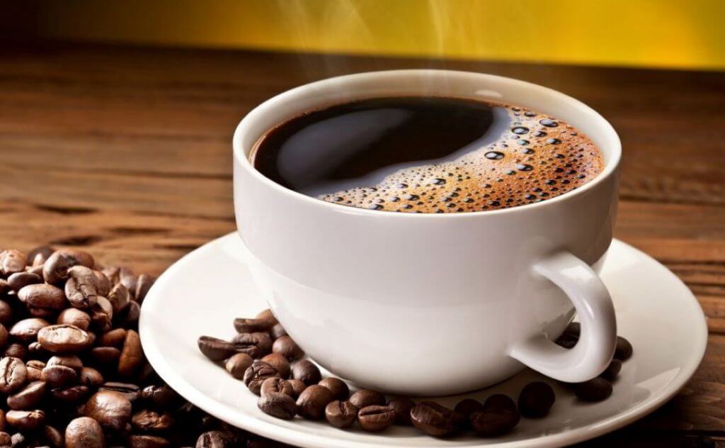 Κατανάλωση Καφέ: Βοηθά στη βελτίωση της διάθεσης καθώς μειώνονται οι ώρες της ημέρας: