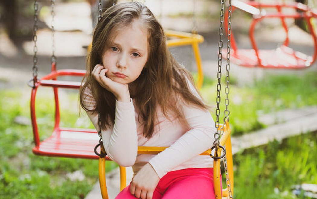 Παιδί Ευτυχία: Πώς θα καταλάβω ότι το παιδί μου γίνεται δυστυχισμένο και μπορεί να υποφέρει