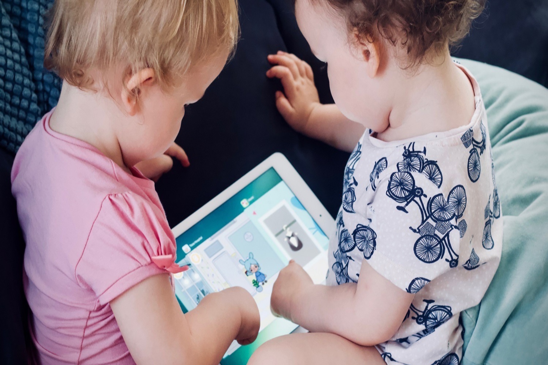 Multitasking άγχος παιδιά: Παιδιά που κάνουν χρήση πολλαπλών συσκευών ταυτόχρονα παρουσιάζουν επιβαρυμένη ψυχική υγεία