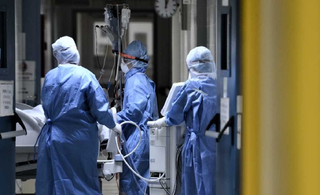 ΗΠΑ Κορωνοϊός: Τα αυξανόμενα κρούσματα COVID-19 αναγκάζουν τα νοσοκομεία να αναλάβουν δράση