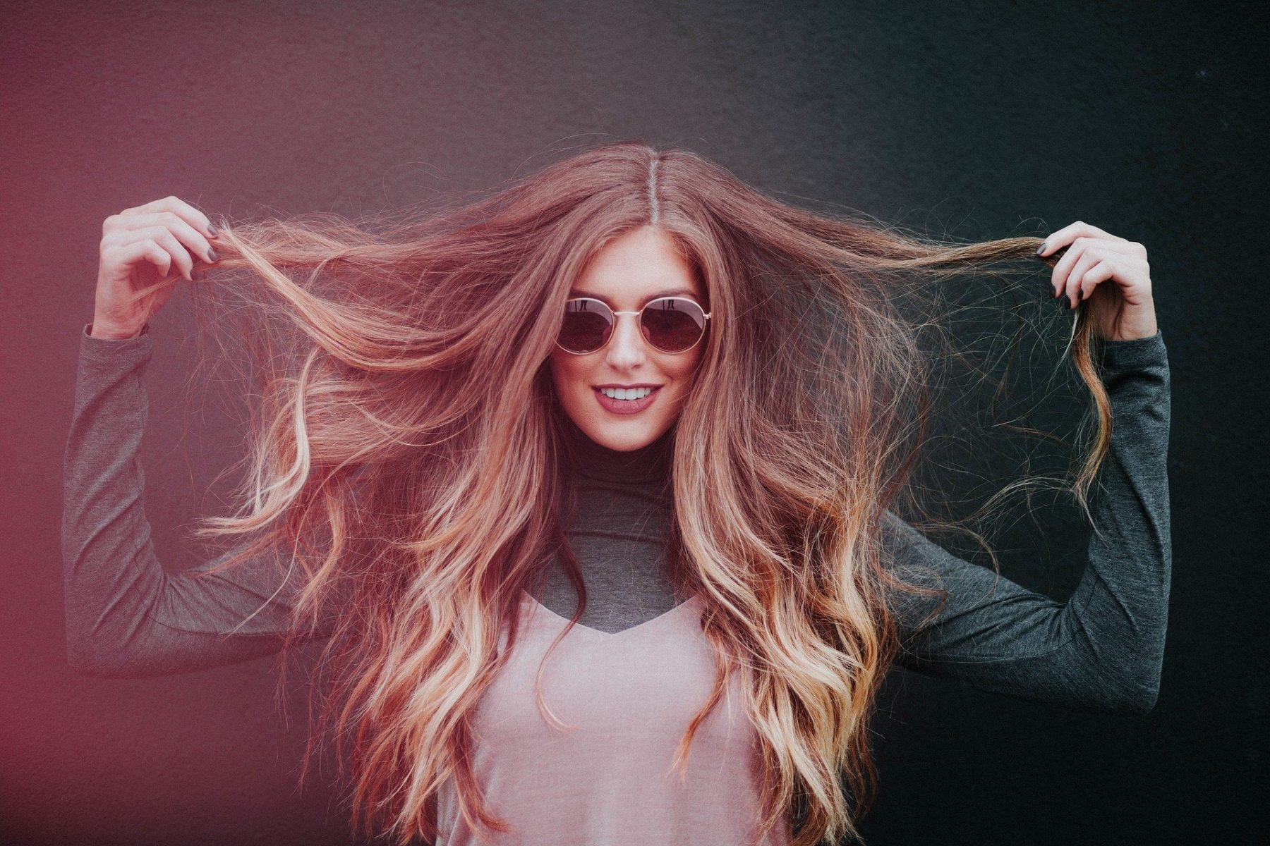 Υγεία μαλλιών: Πώς να βοηθήσετε τα μαλλιά σας να μακρύνουν γρηγορότερα παραμένοντας λαμπερά;