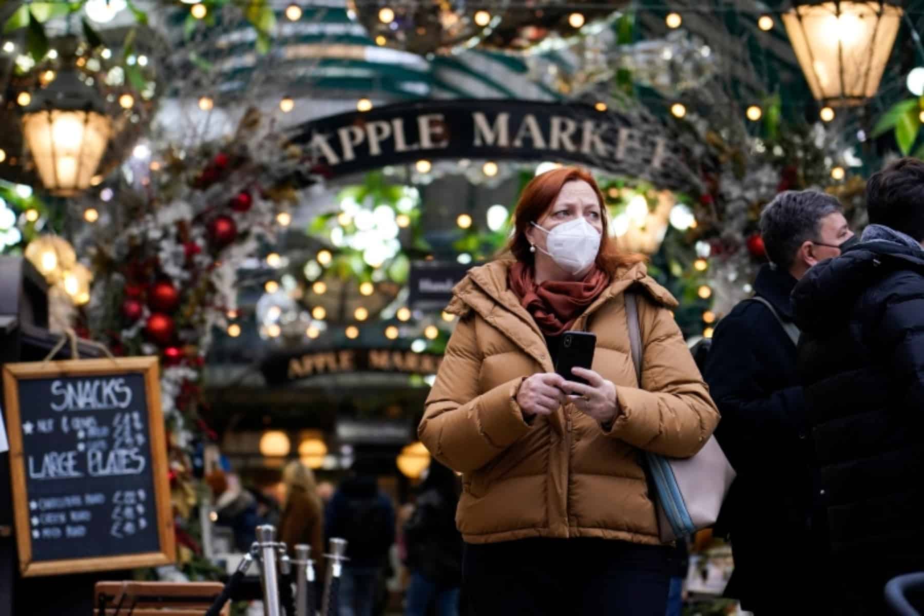 Ηνωμένο Βασίλειο Όμικρον μέτρα: 12 νεκροί από την Όμικρον και φόβοι για περαιτέρω περιορισμούς στη Βρετανία