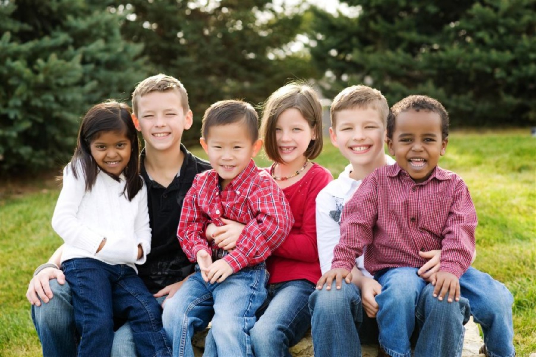 Γονείς παιδιά φυλή: Ποια είναι η καλύτερη ηλικία για συζητήσεις με τα παιδιά περί φυλετικών χαρακτηριστικών;