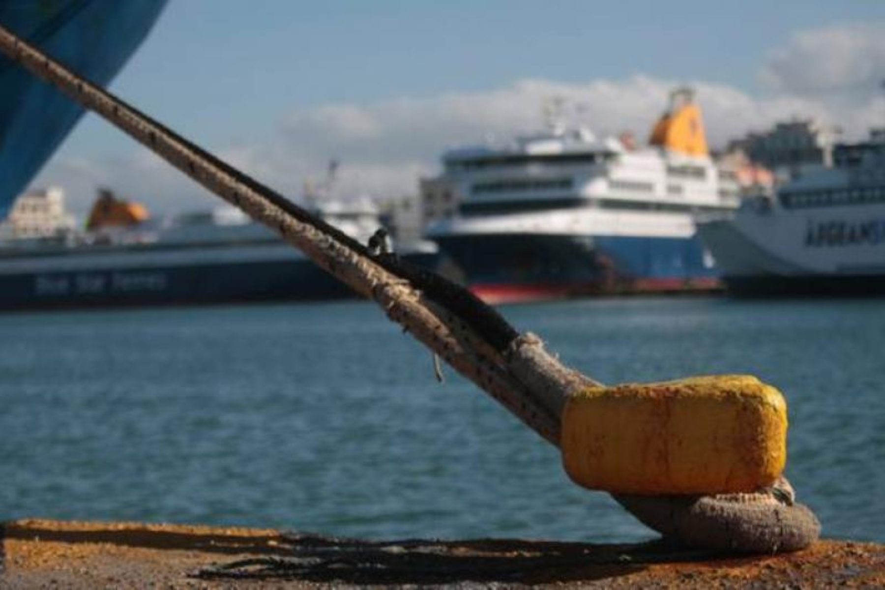 Νέα απεργία πλοίων ΠΝΟ: Για ακόμη 48 ώρες δεμένα τα πλοία στα λιμάνια