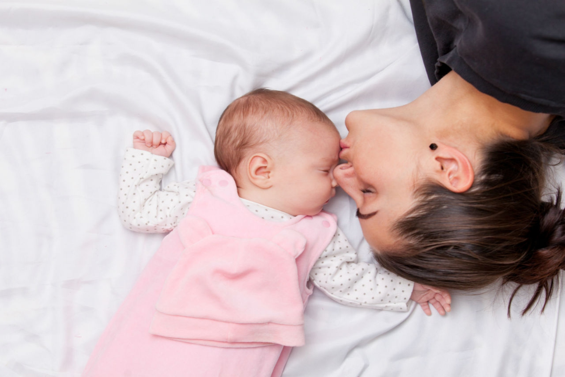 Μητέρα μωρό όσφρηση: Η χαρακτηριστική μυρωδιά της μητέρας είναι καταλύτης στις σχέσεις του παιδιού