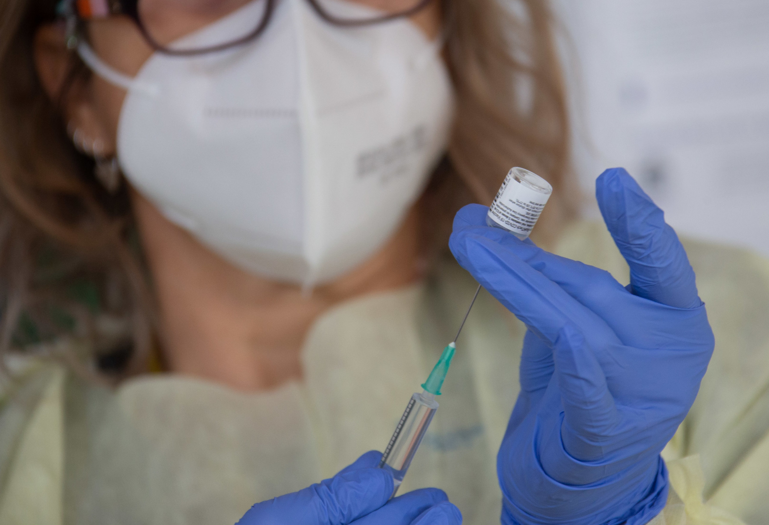 Εμβολιασμός υποχρεωτικός: Τα σενάρια για την υποχρεωτικότητα των εμβολιασμών
