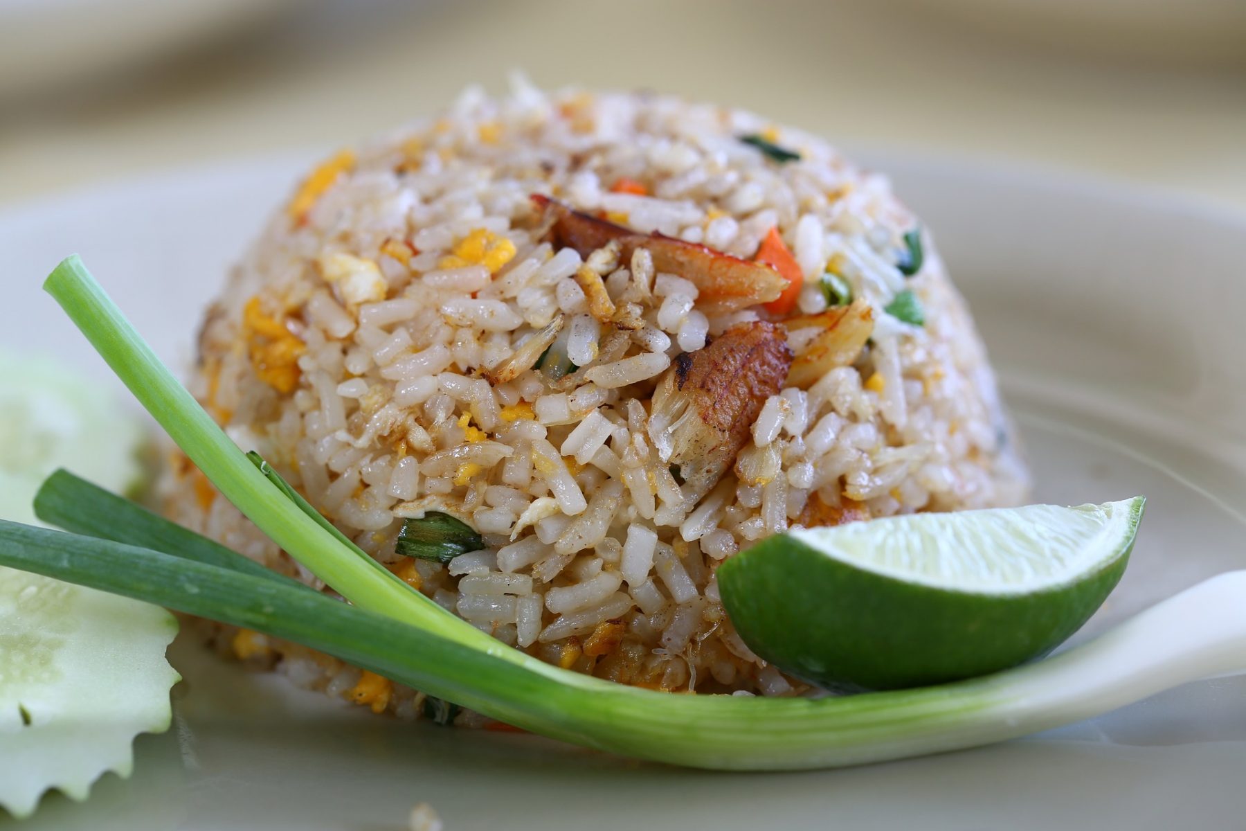 Τηγανητό ρύζι με αυγά σκραμπλ: Μια ασυνήθιστη επιλογή πρωινού που θα σας καταπλήξει