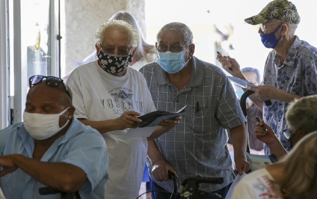 ΗΠΑ CDC: Οι κάτοικοι γηροκομείων που έλαβαν αναμνηστικό έχουν 10 φορές λιγότερες πιθανότητες να νοσήσουν από COVID-19