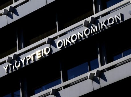 Πλεύρης-Σταϊκούρας: Την Τετάρτη οι ανακοινώσεις για την αξιοποίηση δωρεών για την αντιμετώπιση της Covid