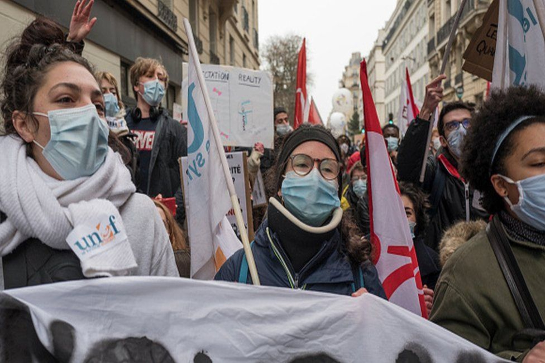 Γαλλία καθηγητές απεργία: Απεργιακές κινητοποιήσεις από την πίεση της Covid στα σχολεία