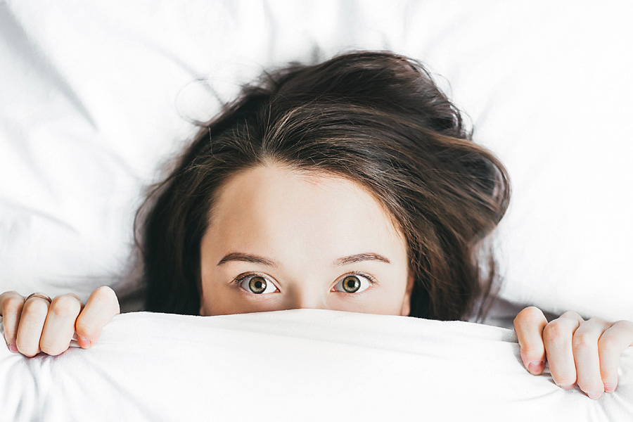 Άγχος αϋπνία: Η σχέση μεταξύ άγχους και ύπνου και tips για να την βελτιώσετε