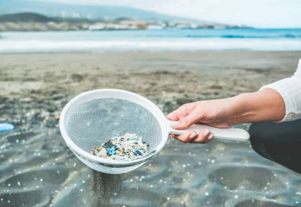 Μικροπλαστικά και Φλεγμονώδης Νόσος του Εντέρου: Υπάρχει σύνδεση, λέει νέα μελέτη