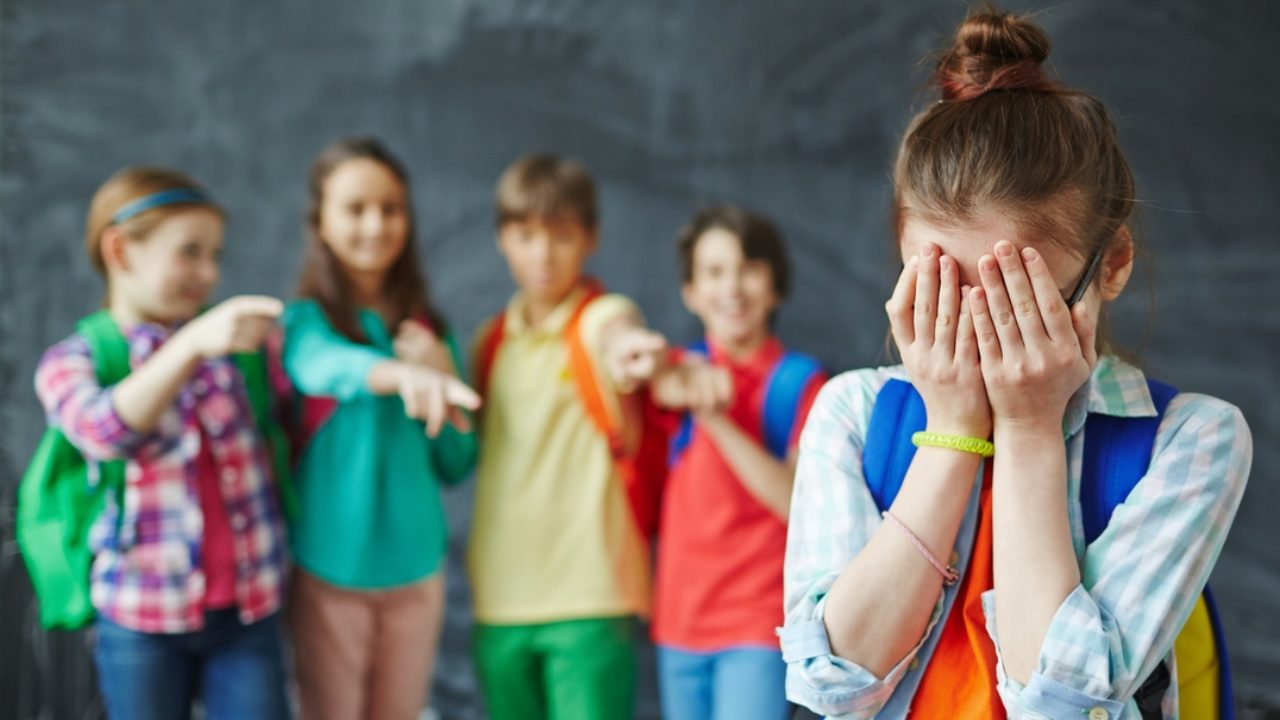 Κοινωνία Bullying: Ποια χαρακτηριστικά είναι πιθανό να έχουν οι γονείς των παιδιών – εκφοβιστών
