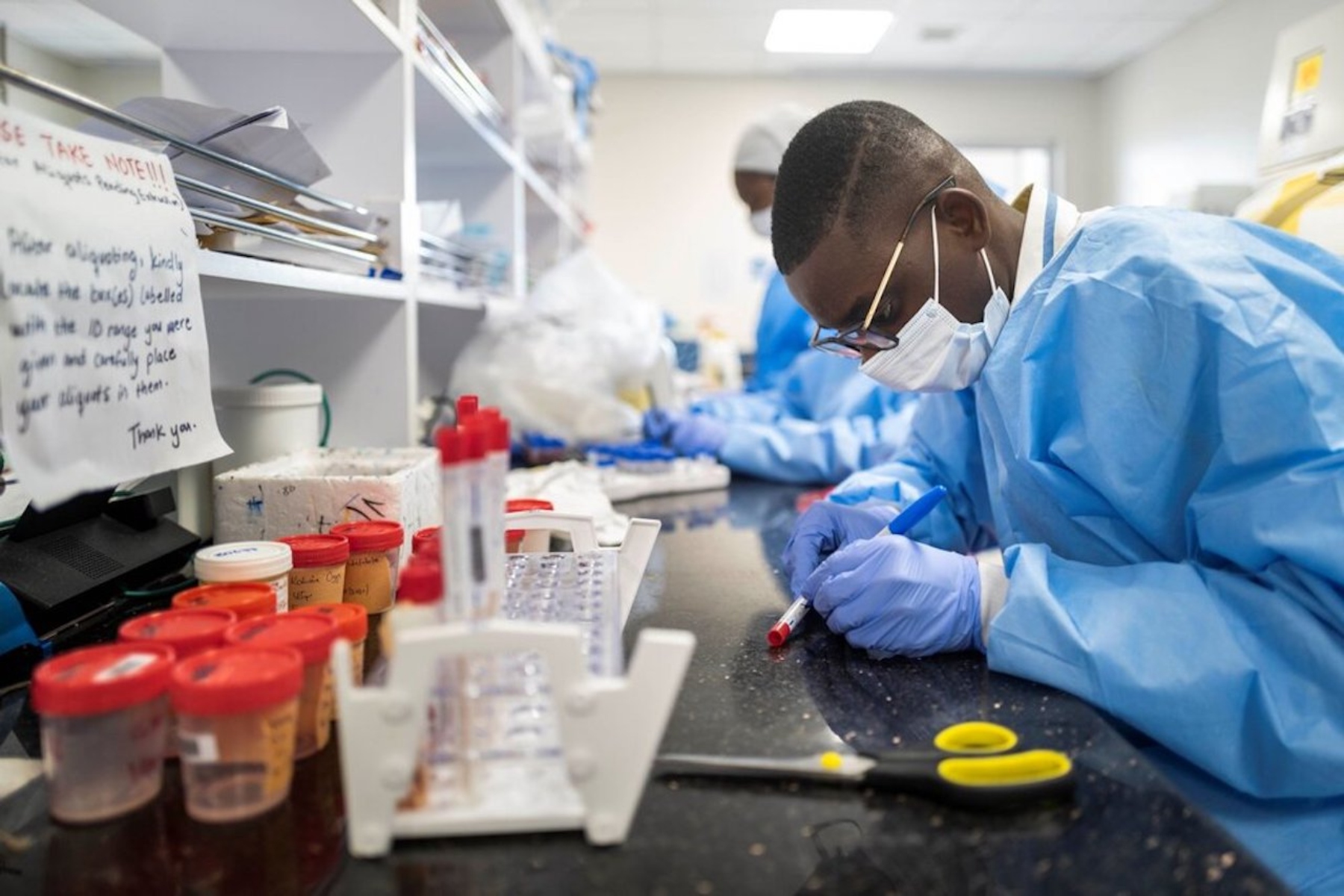 ΠΟΥ mRNA εμβόλιο: 6 χώρες της Αφρικής θα παράγουν εμβόλια mRNA