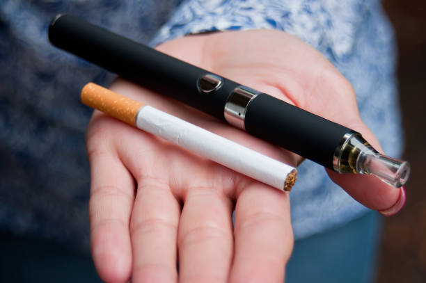 Ηλεκτρονικά τσιγάρα - 60% των πρώην καπνιστών ξανάρχισε το κάπνισμα