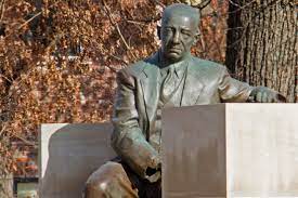 statue