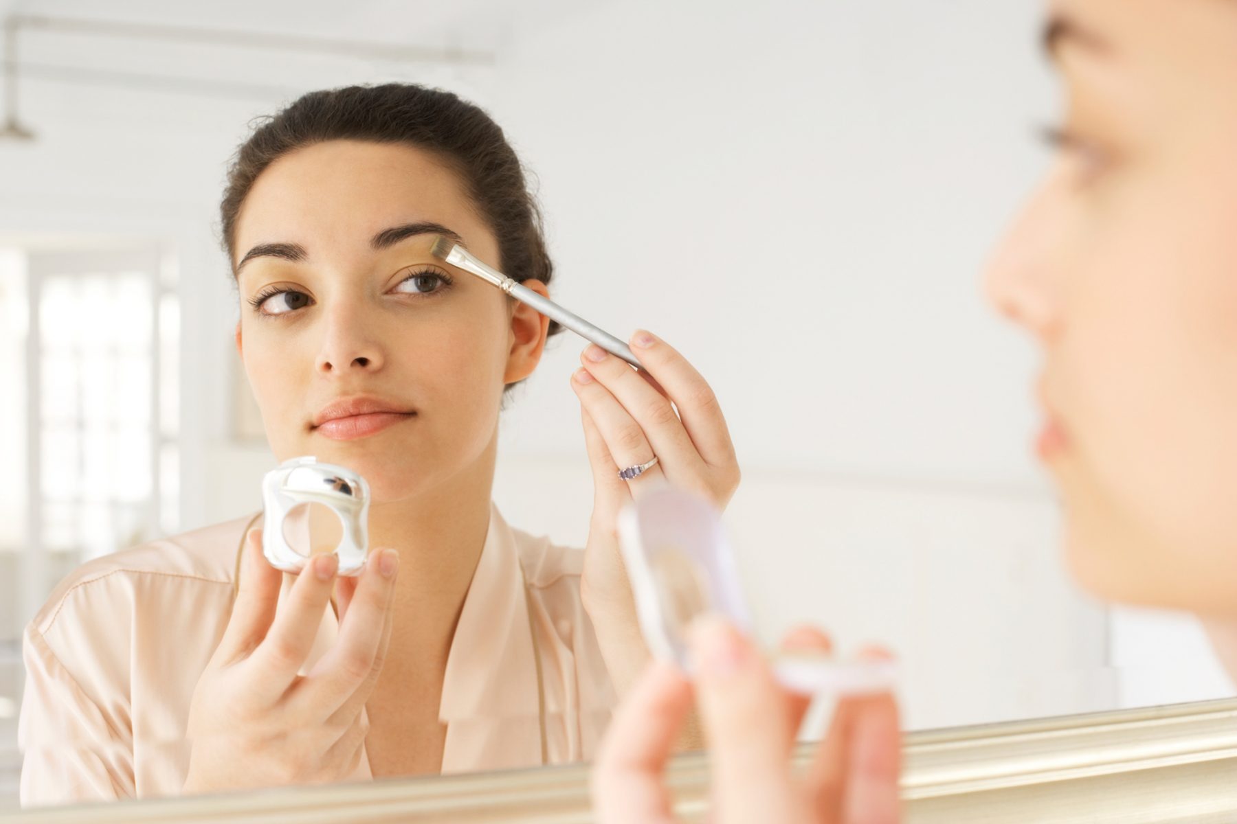 Makeup tips: Ένα γρήγορο μακιγιάζ για όσους βιάζονται