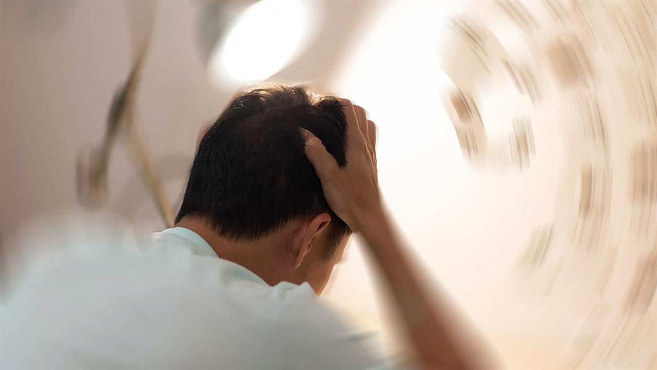 Μακρά Covid: Βλάβες στον εγκέφαλο μπορεί να εξηγούν το άγχος και την σύγχυση