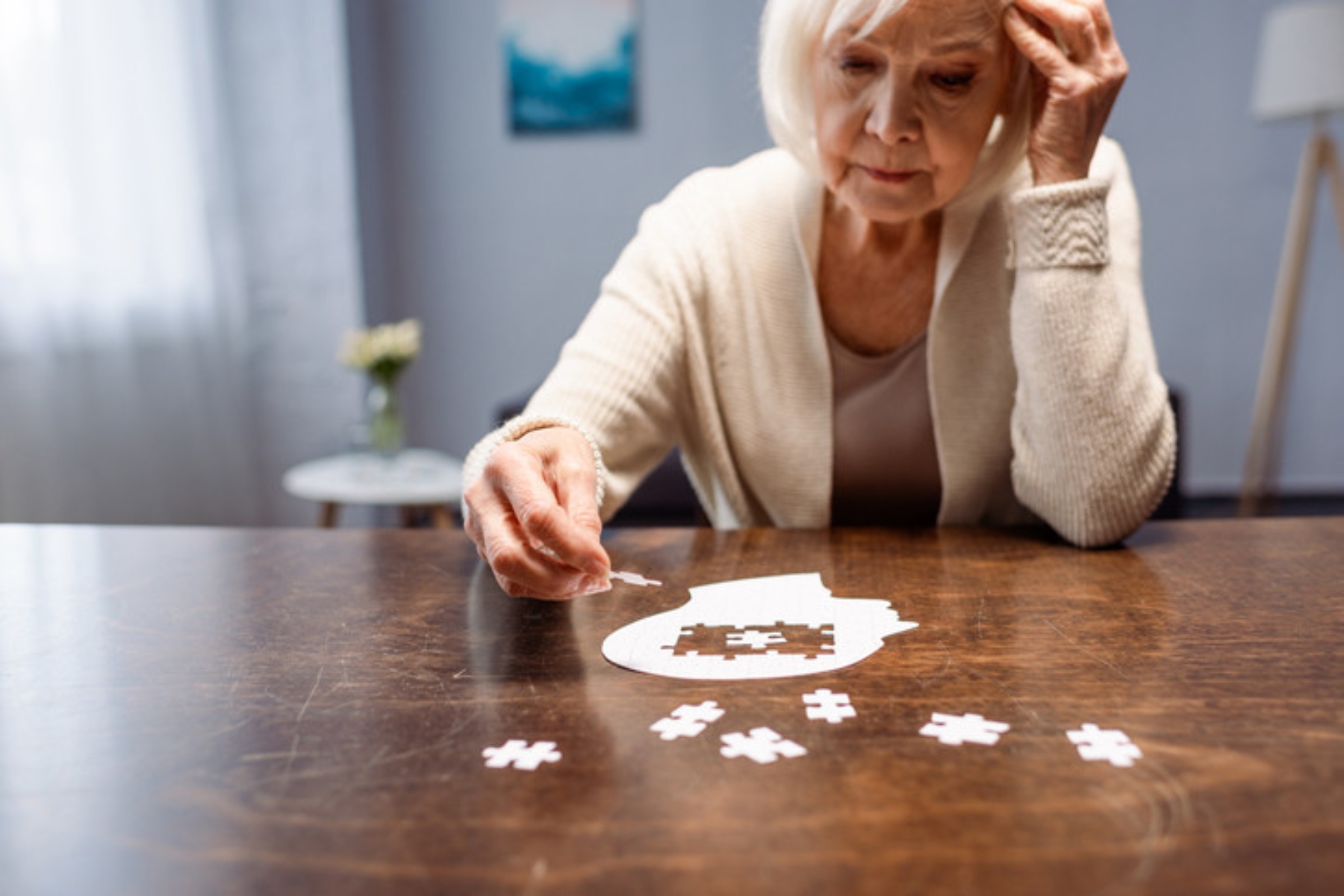 Alzheimer’s γυναίκες: Οι γυναίκες είναι πιο επιρρεπείς στη νόσο Αλτσχάιμερ