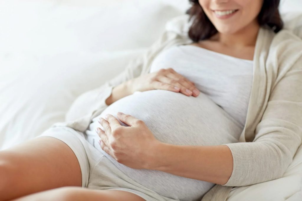 Λιγότερο πιθανός ο αυτοτραυματισμός στις εγκυμονούσες