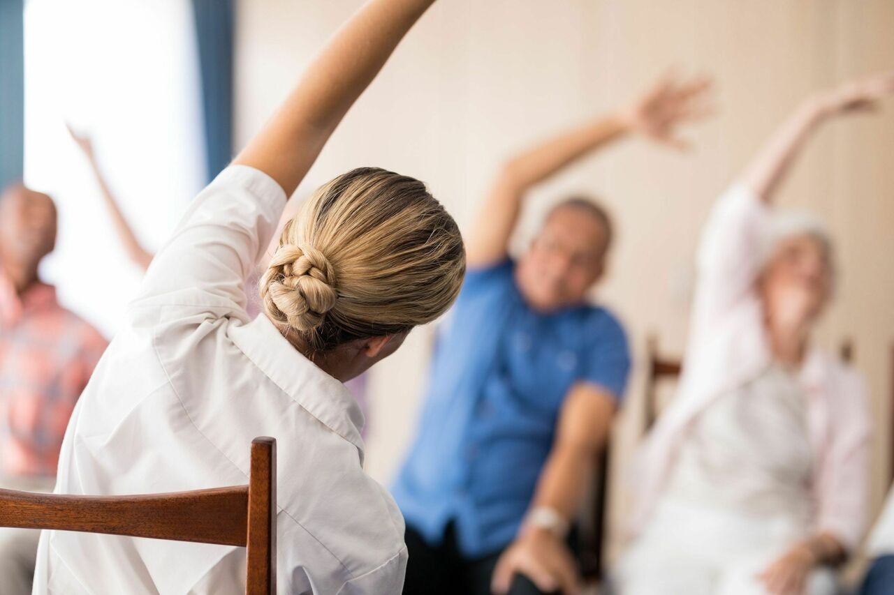 Εγκεφαλικό αυτοφροντίδα: Το καθιστό Tai Chi βοηθά τους επιζώντες να αναρρώσουν