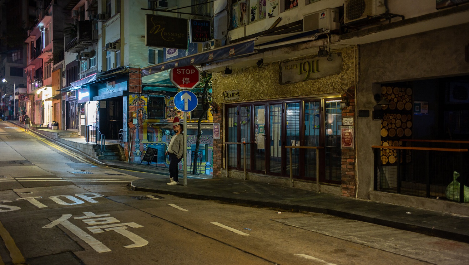 Χονγκ Κονγκ: Χαλαρώνουν οι περιορισμοί για την COVID-19 – Τα μπαρ και οι παμπ θα παραμείνουν κλειστά