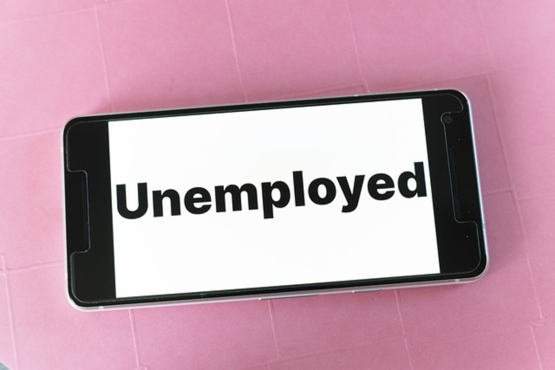 Ανεργία: Η έλλειψη εργασίας και οι μόνιμες αρνητικές επιπτώσεις στην ψυχική υγεία