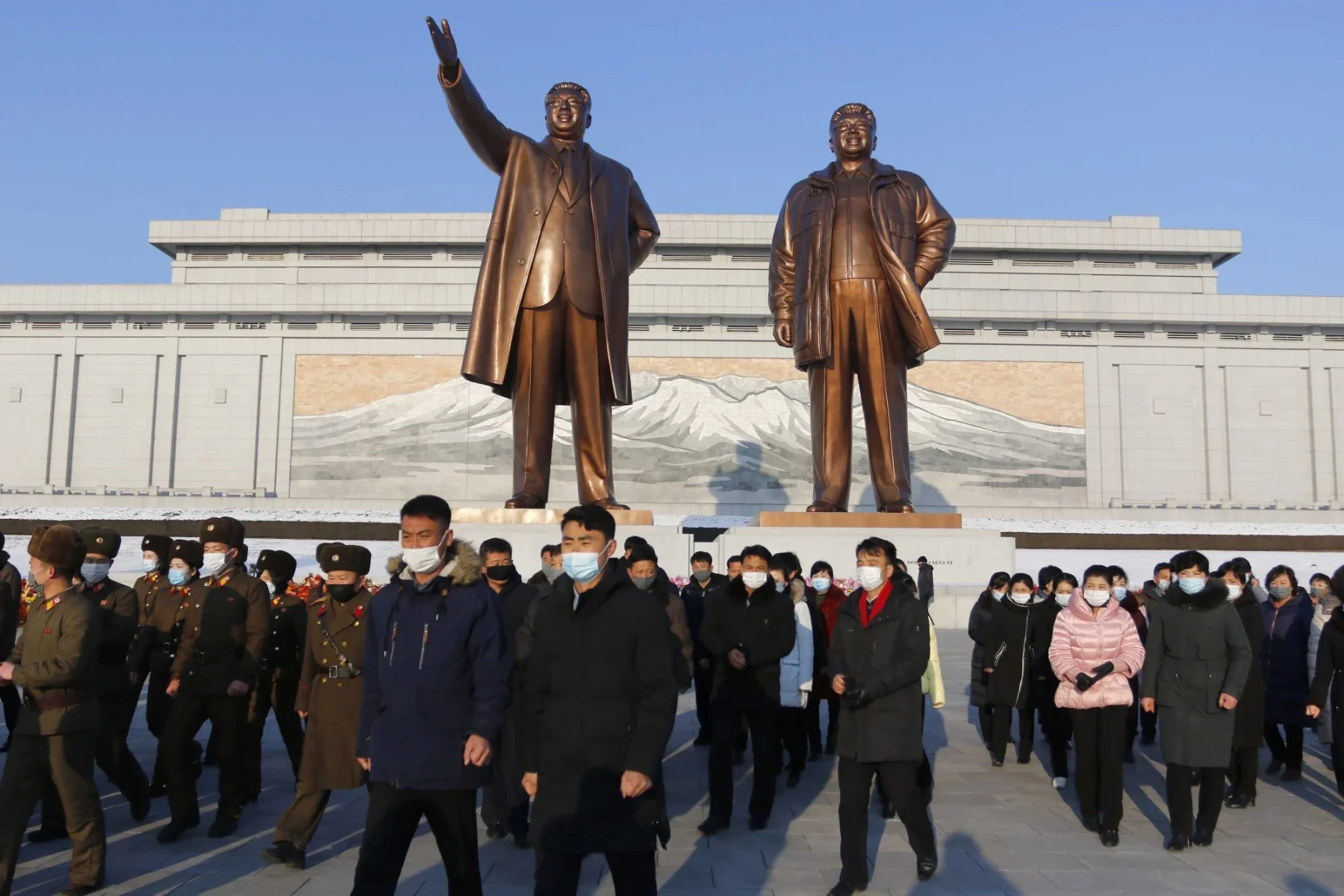 Βόρεια Κορέα: 220.000 νέα κρούσματα “πυρετού” καθώς συνεχίζει να μάχεται την Covid