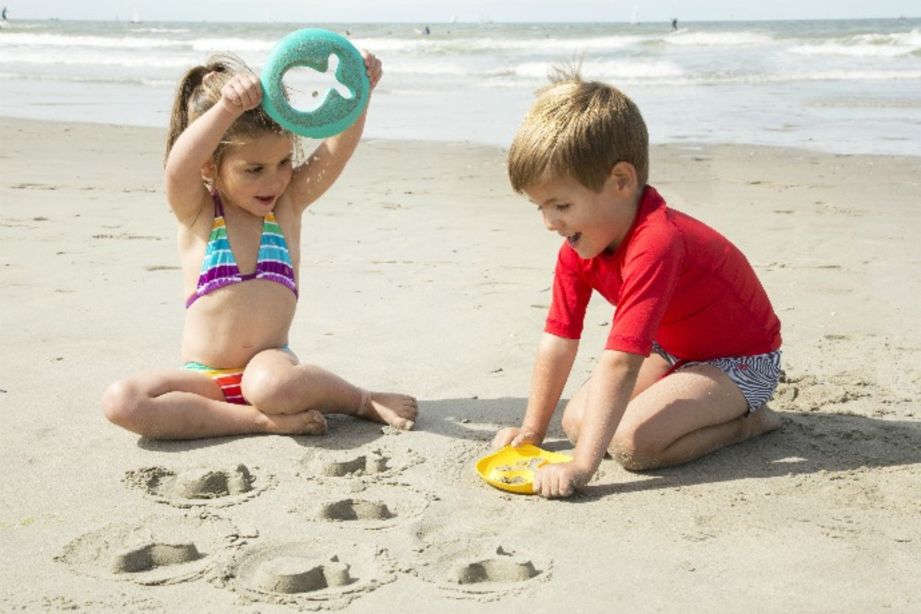 Παιχνίδι στην άμμο: Πώς ωφελεί τα παιδιά το παιχνίδι με την άμμο;