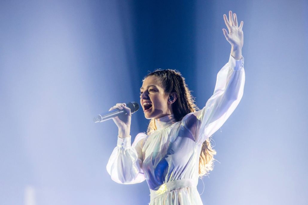 Eurovision 2022: Eπιφωνήματα θαυμασμού για την Αμάντα Γεωργιάδου [live]