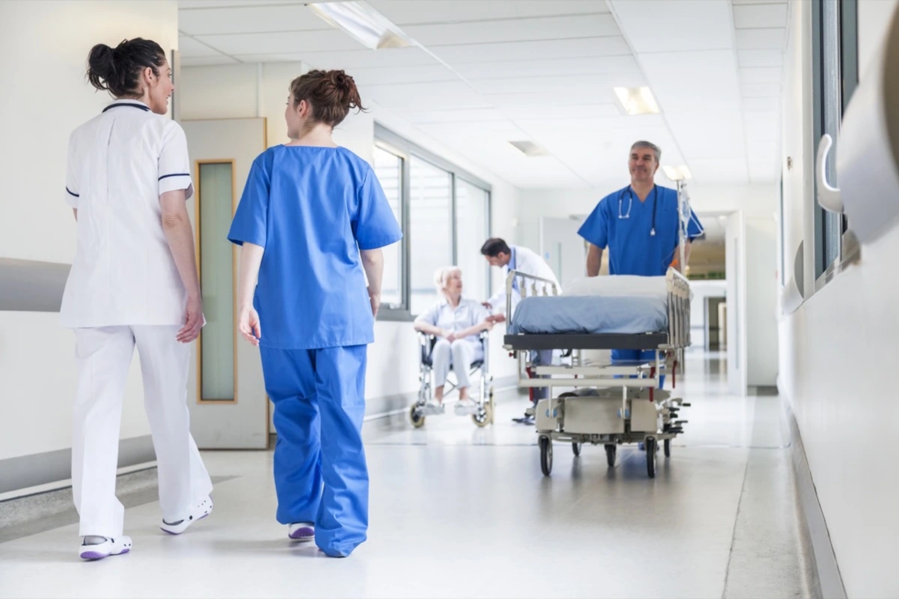 Κορωνοϊός νοσοκομείο: Πόσο συχνή είναι η επανεισαγωγή μετά τη νοσηλεία για COVID-19;