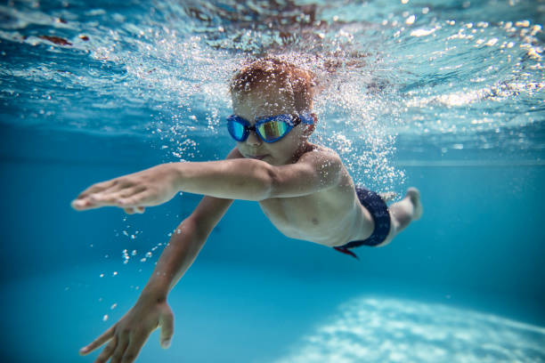 Παιδική κολύμβηση: Η Αμερικανική Ακαδημία Παιδιατρικής συνιστά μαθήματα για τα παιδιά το συντομότερο [vid]