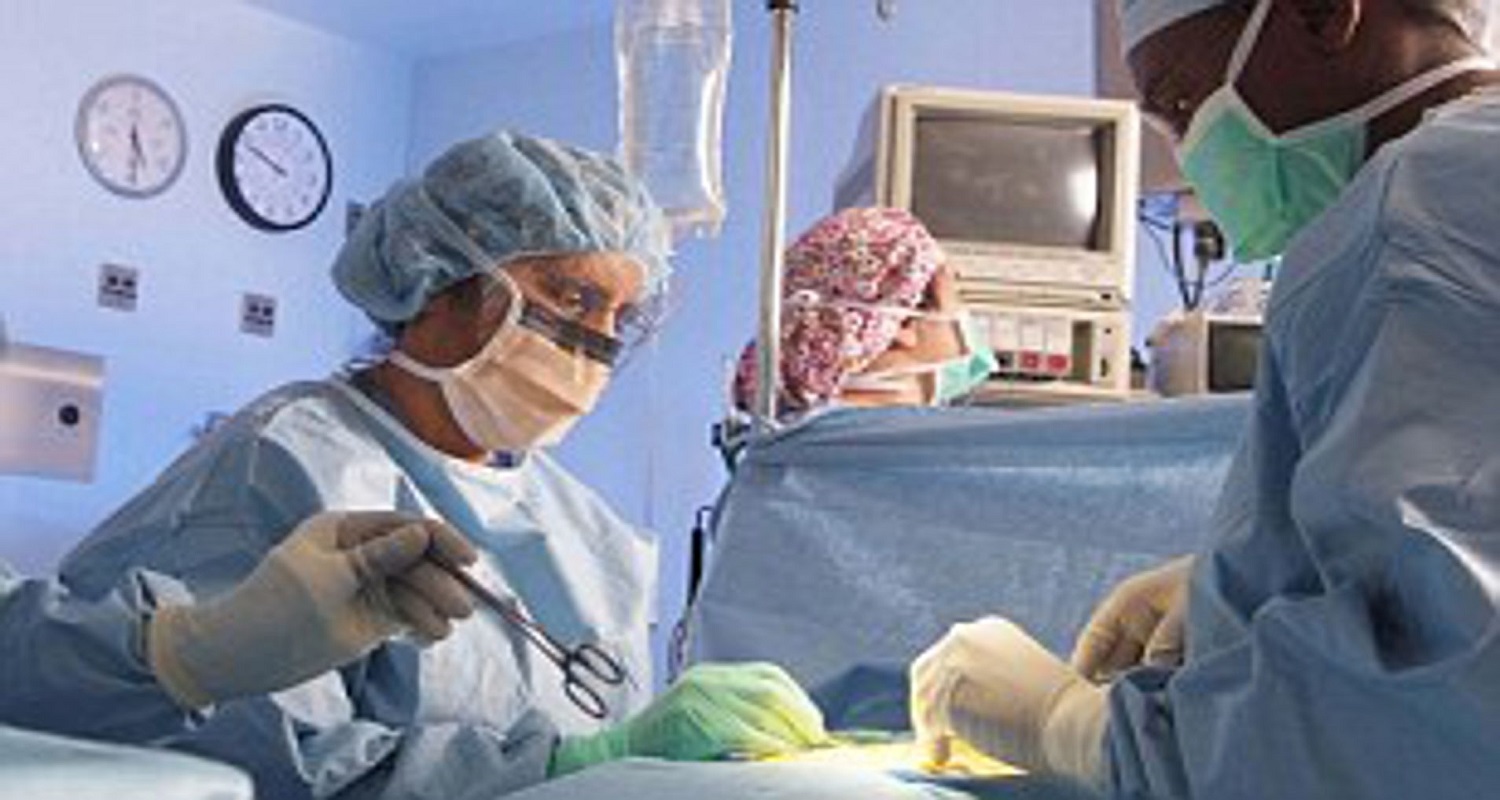 Δρ. El-Hamamsy: Αναίμακτη χειρουργική επέμβαση καρδιάς για ασθενή που δεν θέλει να λάβει μετάγγιση αίματος