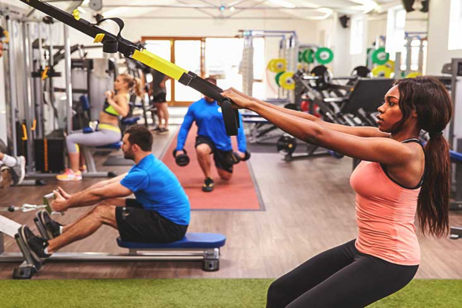 Γυμναστήριο: Πώς η γυμναστική βοηθάει την υγεία