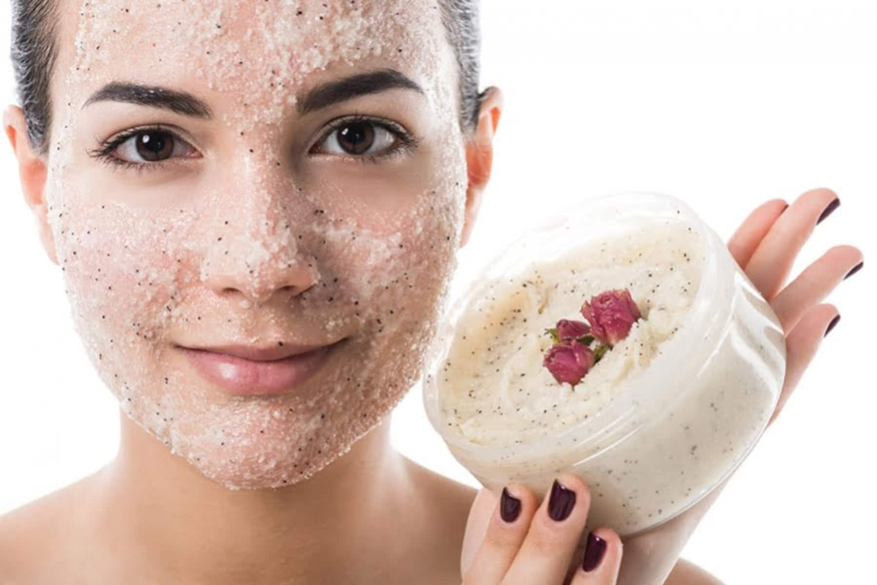 Face scrub: 3 Diy scrub προσώπου για όλους του τύπους δέρματος