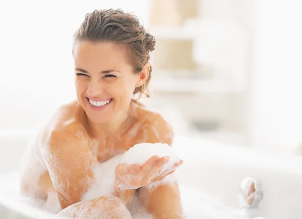 Θαλασσινό αλάτι: Απολαύστε ένα μπάνιο υγείας και ευεξίας! [vid]